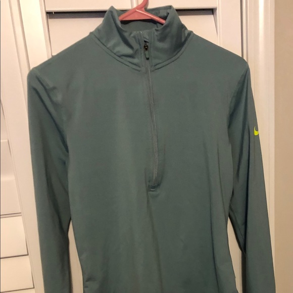 Women’s Nike Dri-fit running top M - Picture 2 of 7